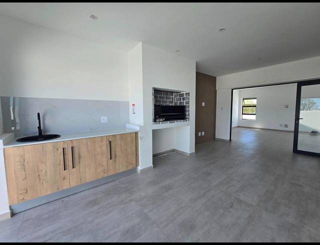 3 BEDROOM HOUSE FOR SALE IN SHELLEY POINT